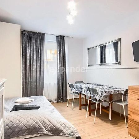 Luksusowy Gaj Apartament By Apartamenty Na Dni Wrocław Kültér fotó